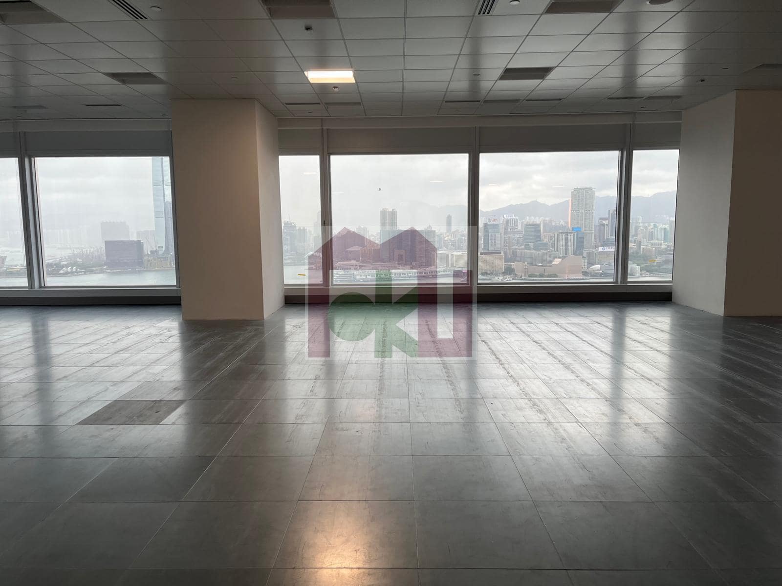 Cheung Kong Center II building or unit photo